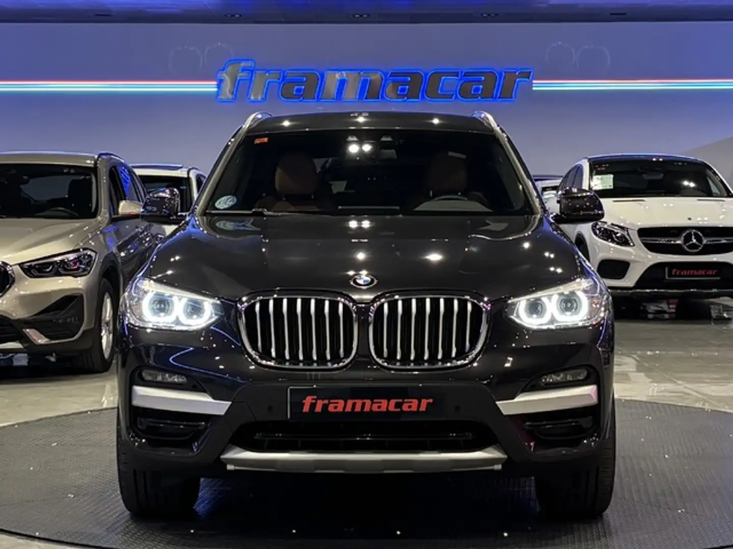 BMW X3 xDrive 20dA Gris - 2