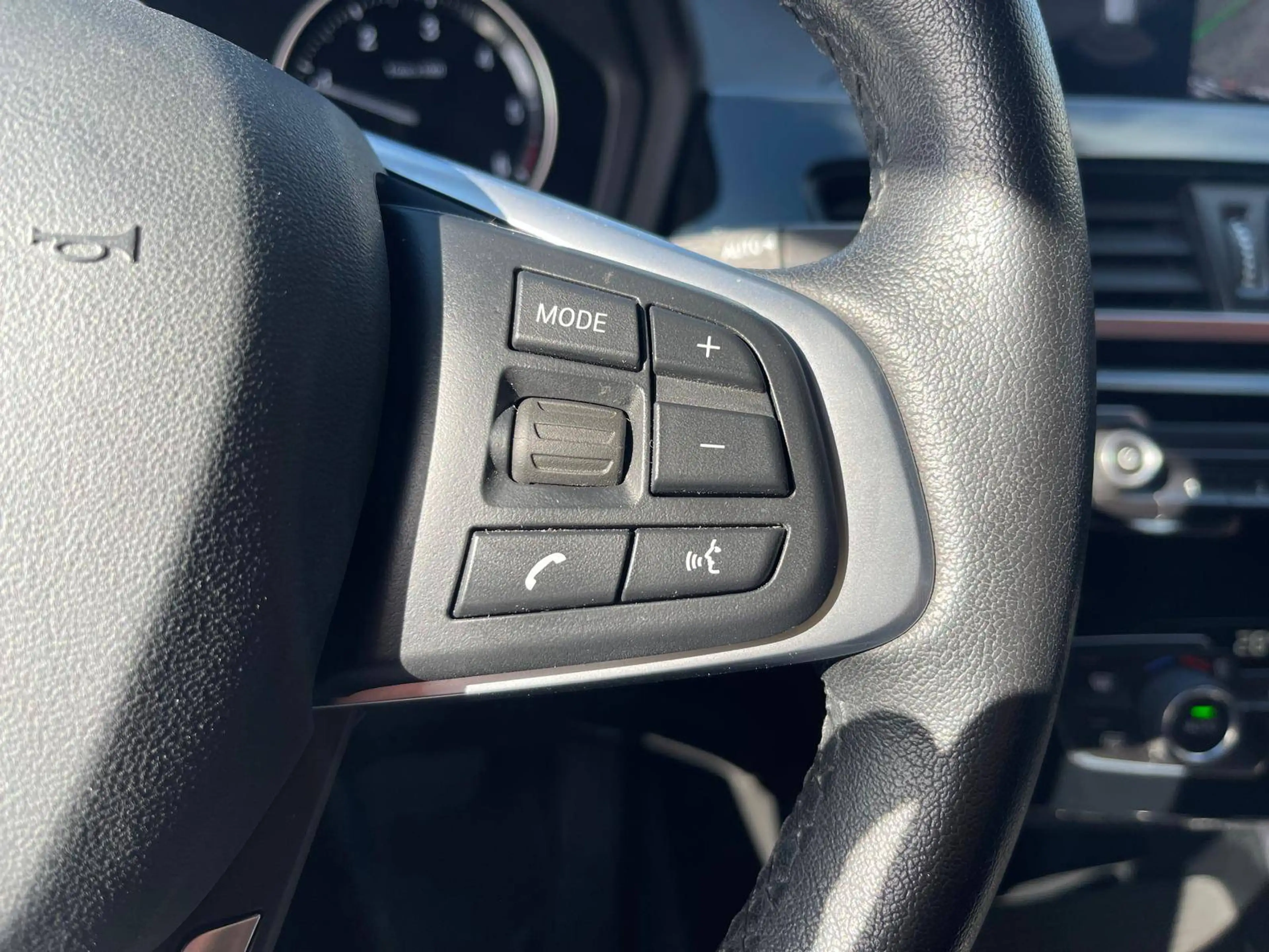 BMW X2 X2 sDrive18d  Aut - JUSQU'A 36 MOIS DE GARANTIE — photo 12