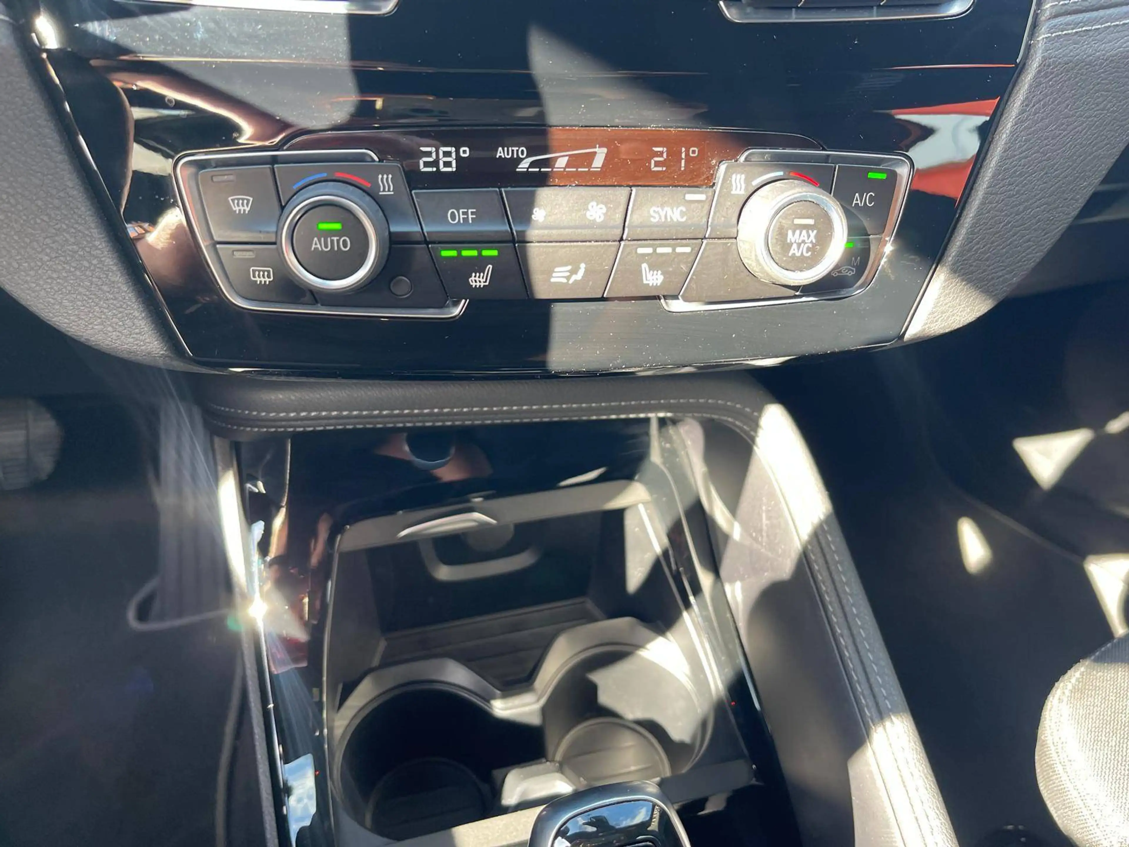 BMW X2 X2 sDrive18d  Aut - JUSQU'A 36 MOIS DE GARANTIE — photo 14