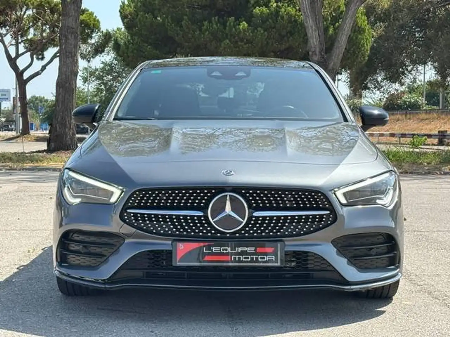 Mercedes-Benz CLA 200 7G-DCT Gris - 2