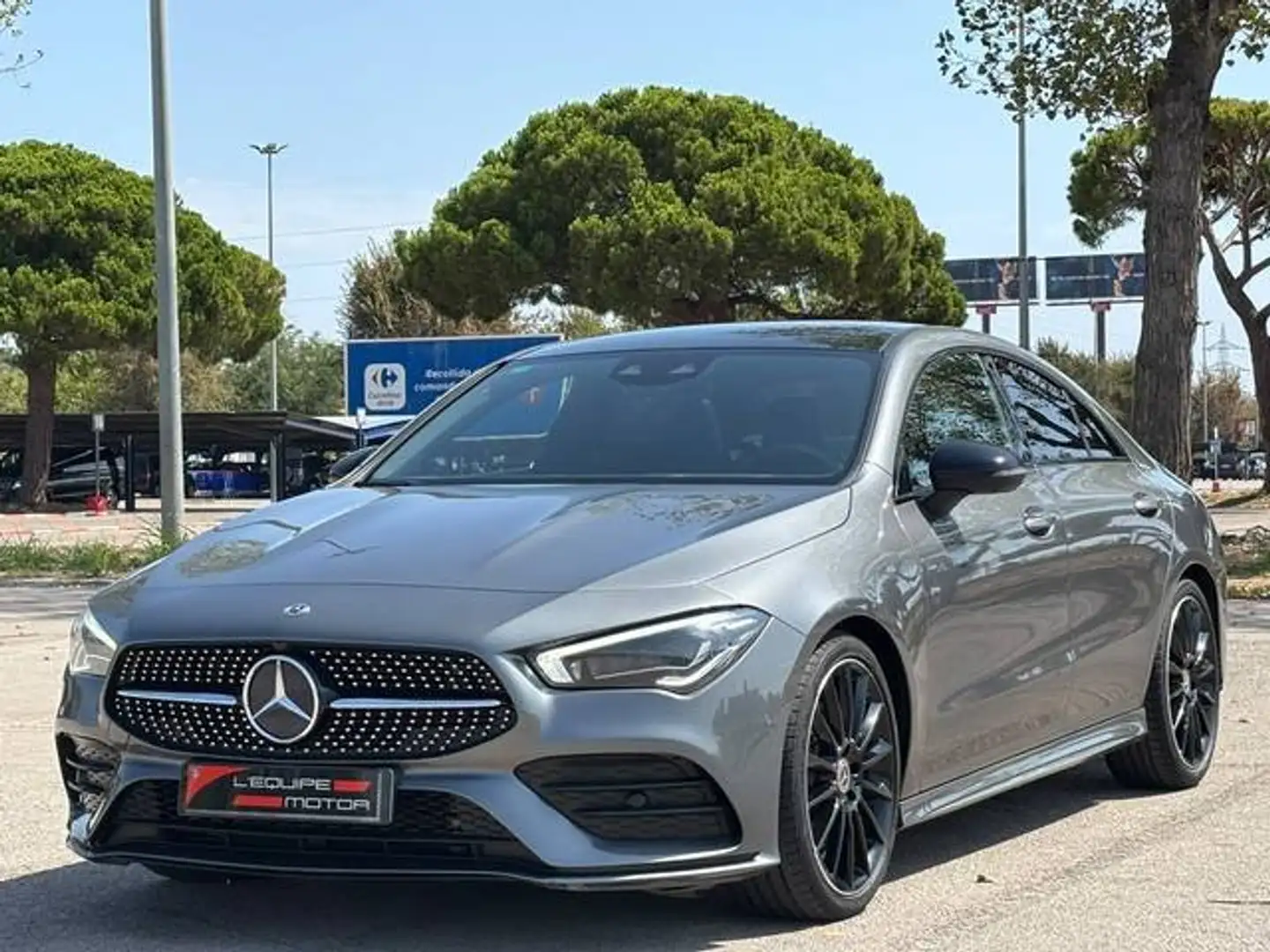 Mercedes-Benz CLA 200 7G-DCT Gris - 1