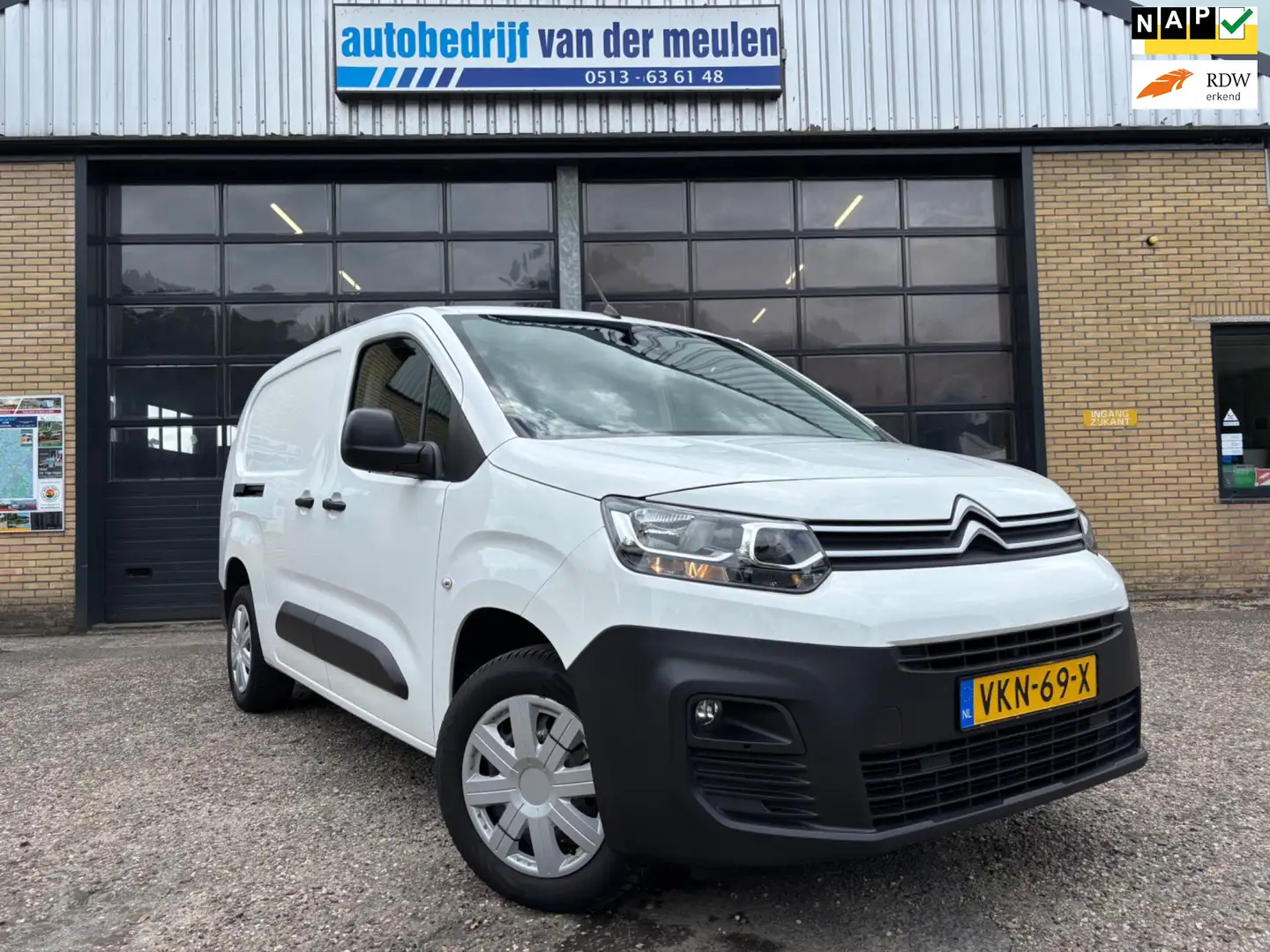 Citroen Berlingo 1.5 BlueHDI Club XL airco navigatie extra lang! Blanc - 1