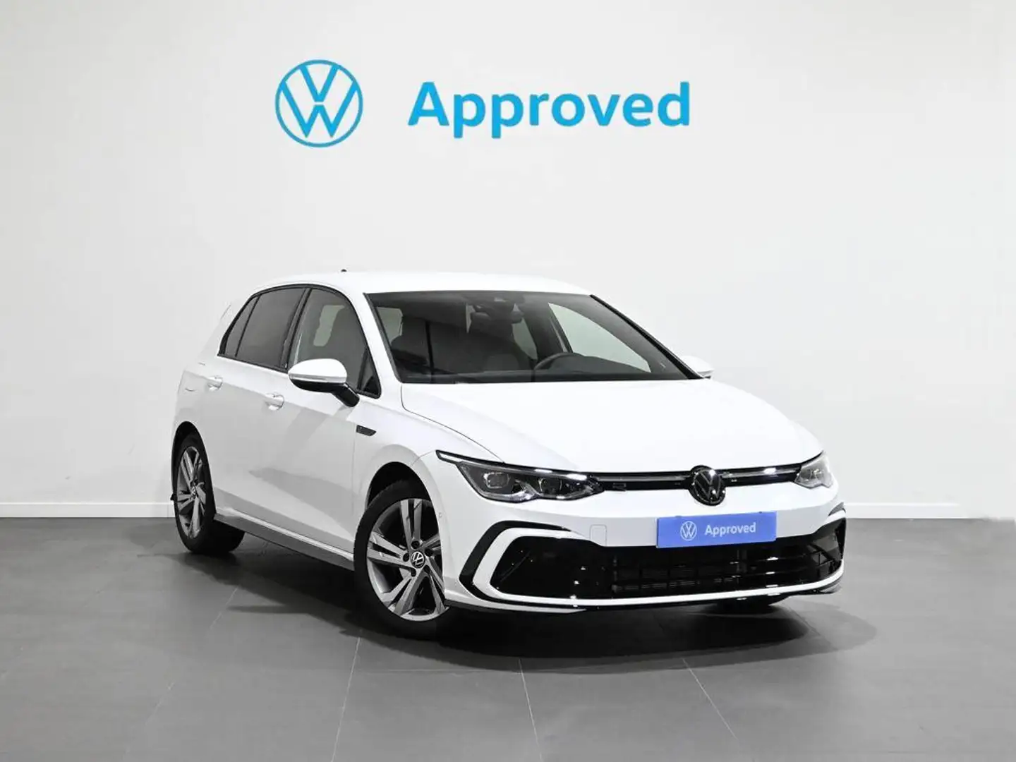 Volkswagen Golf 1.5 eTSI R-Line DSG 110kW Wit - 1