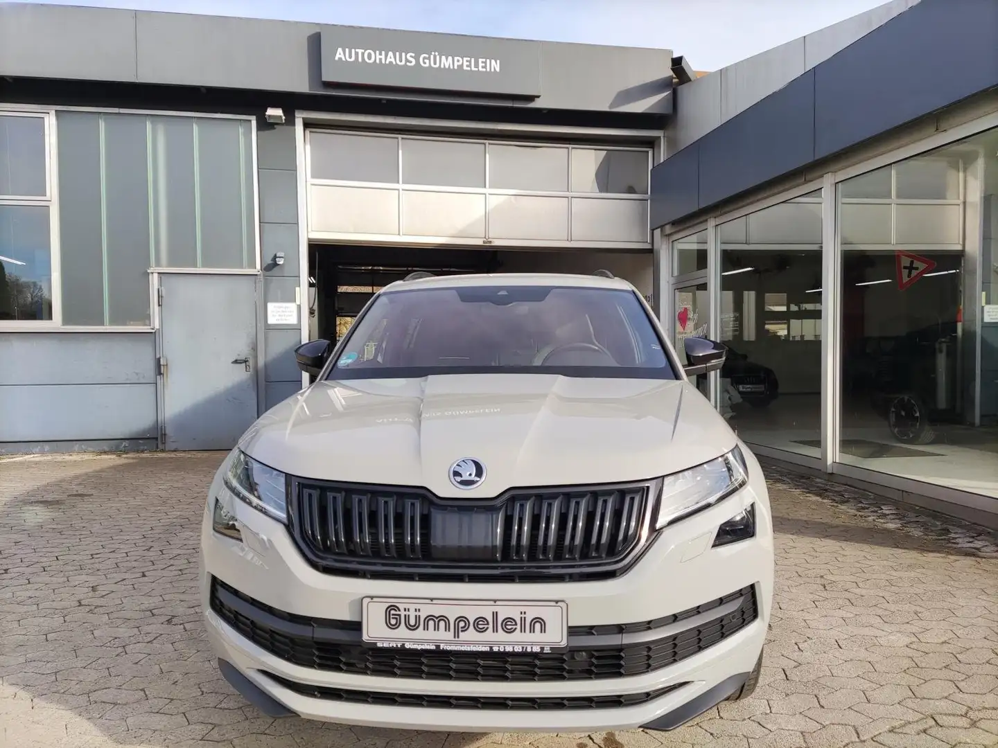 Skoda Kodiaq Sportline 4x4 Gris - 2