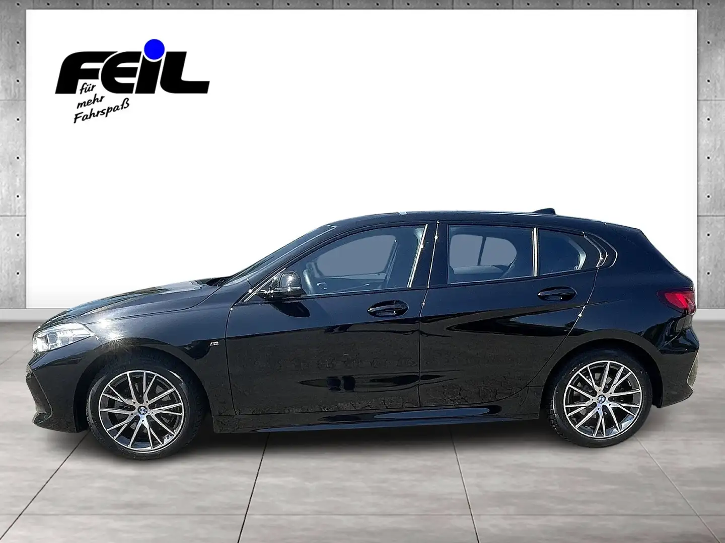 BMW 118 i M Sport DAB LED Tempomat Klima Shz PDC Schwarz - 2