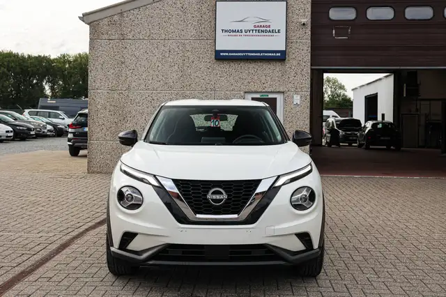 Nissan Juke view 2