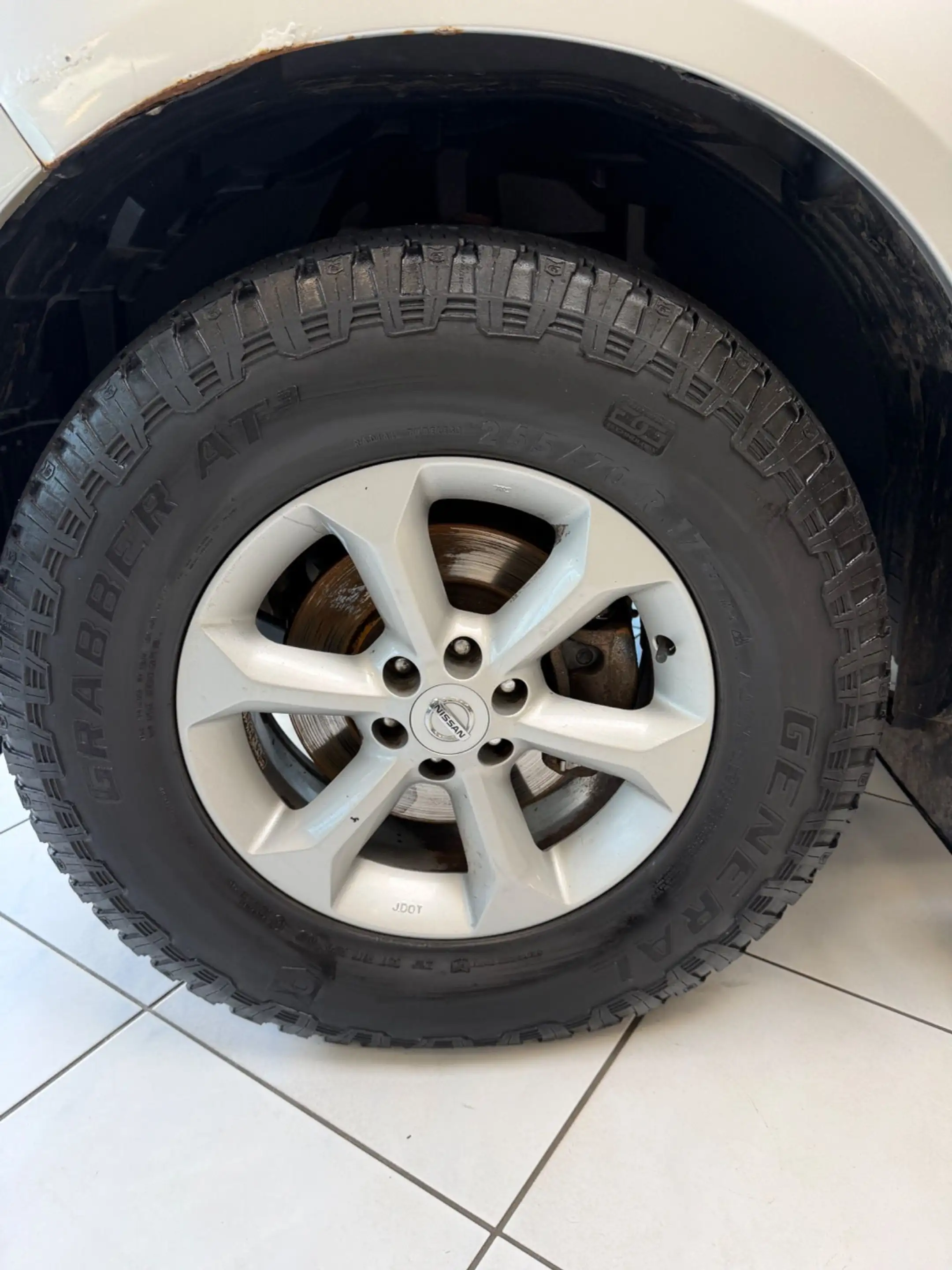 Nissan Navara 2.5 dCi DPF Double Cab SE 4x4 — photo 4