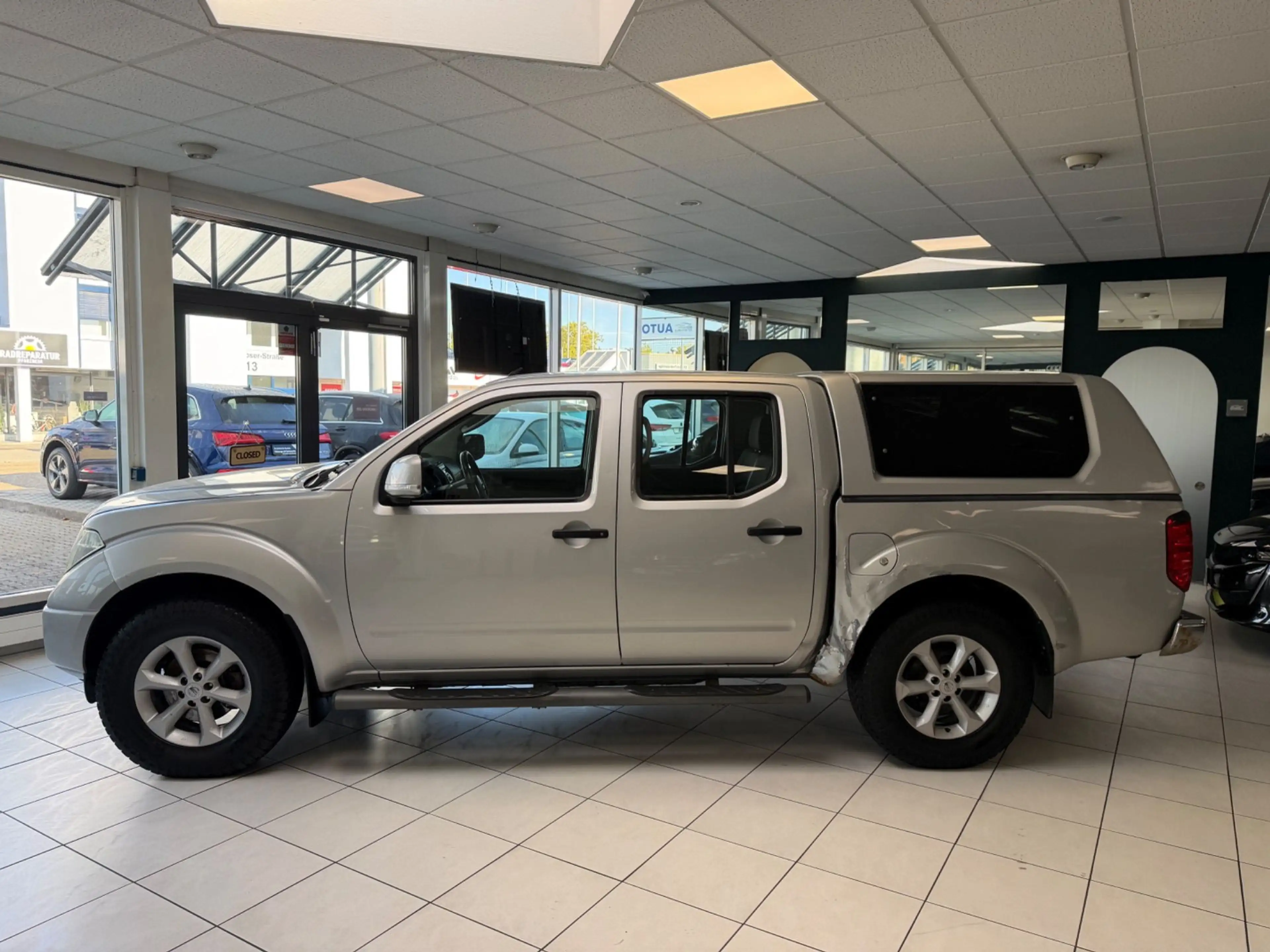 Nissan Navara 2.5 dCi DPF Double Cab SE 4x4 — photo 6