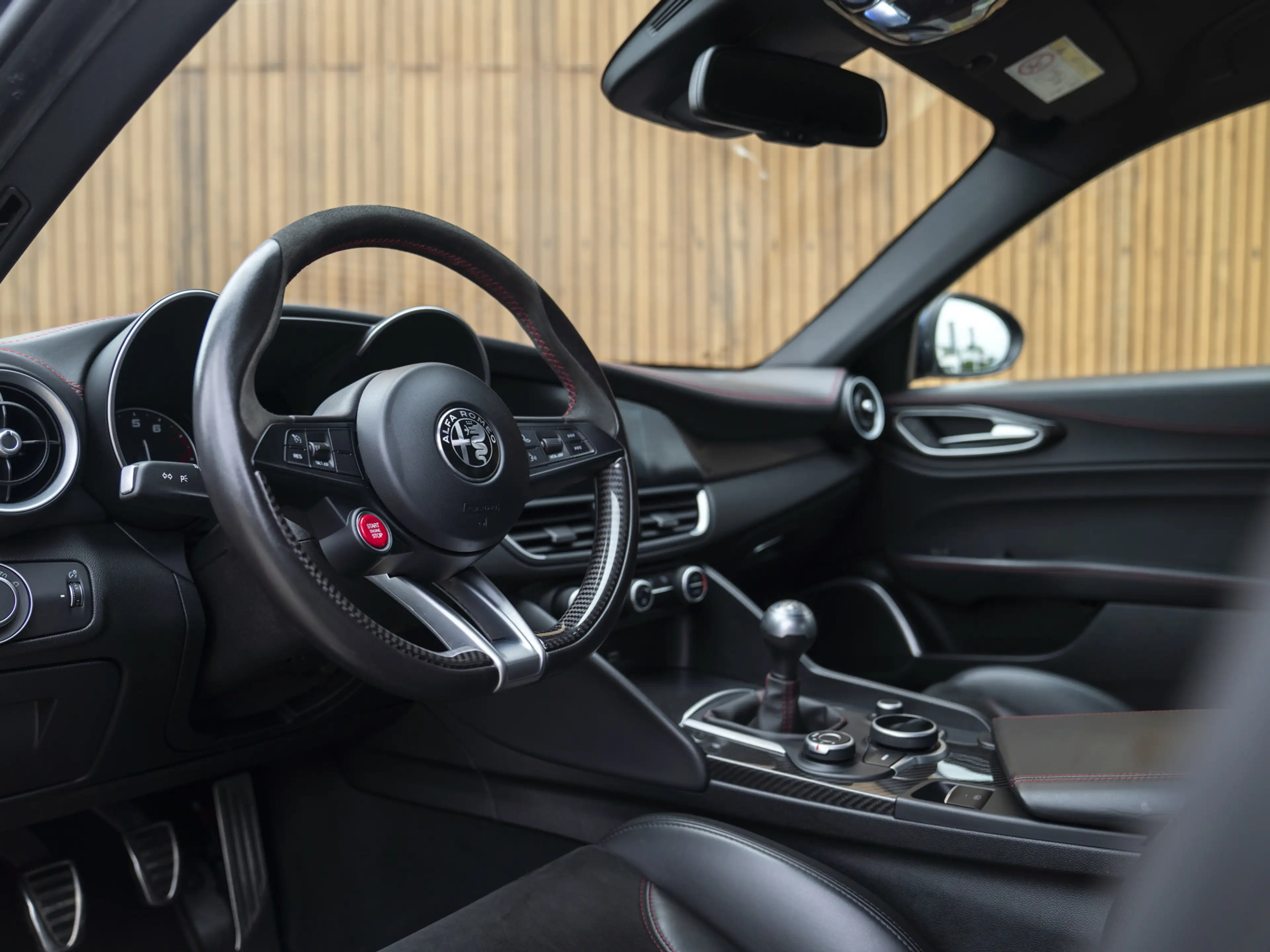 Alfa Romeo Giulia 2.9 V6 Quadrifoglio manuel — photo 7