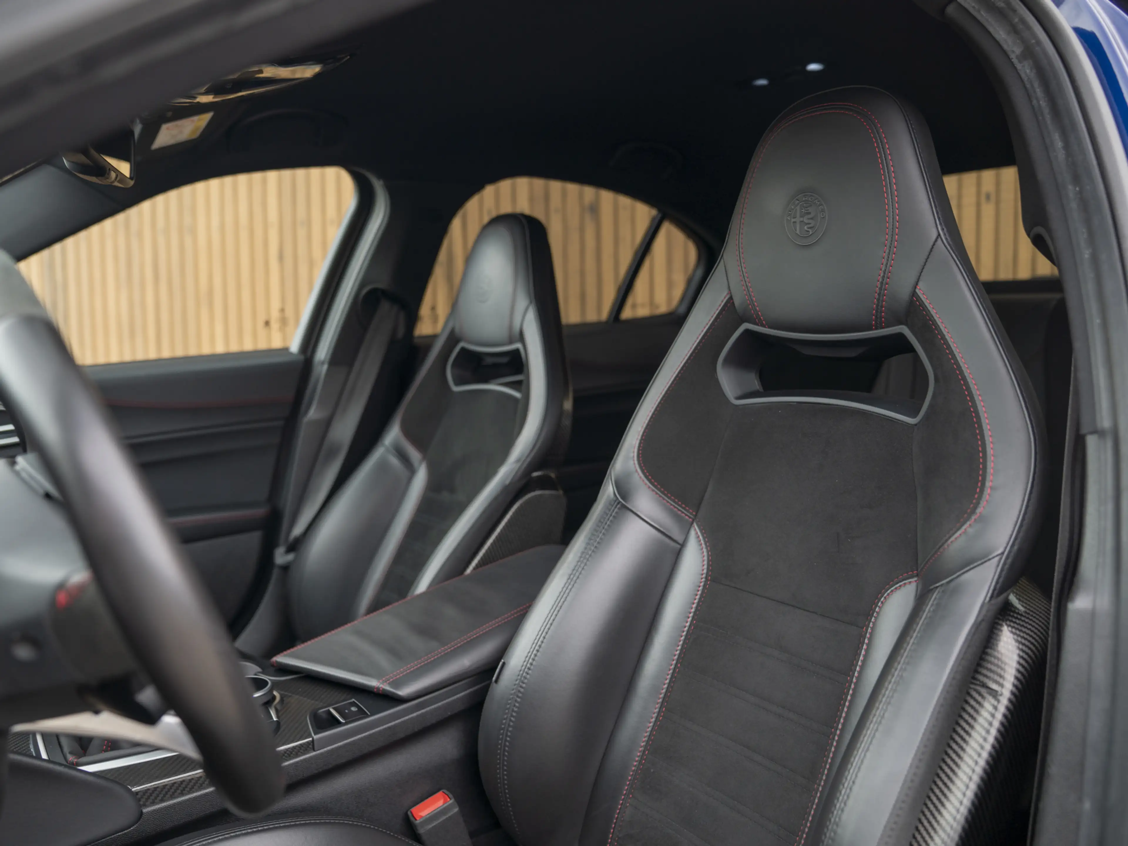 Alfa Romeo Giulia 2.9 V6 Quadrifoglio manuel — photo 9