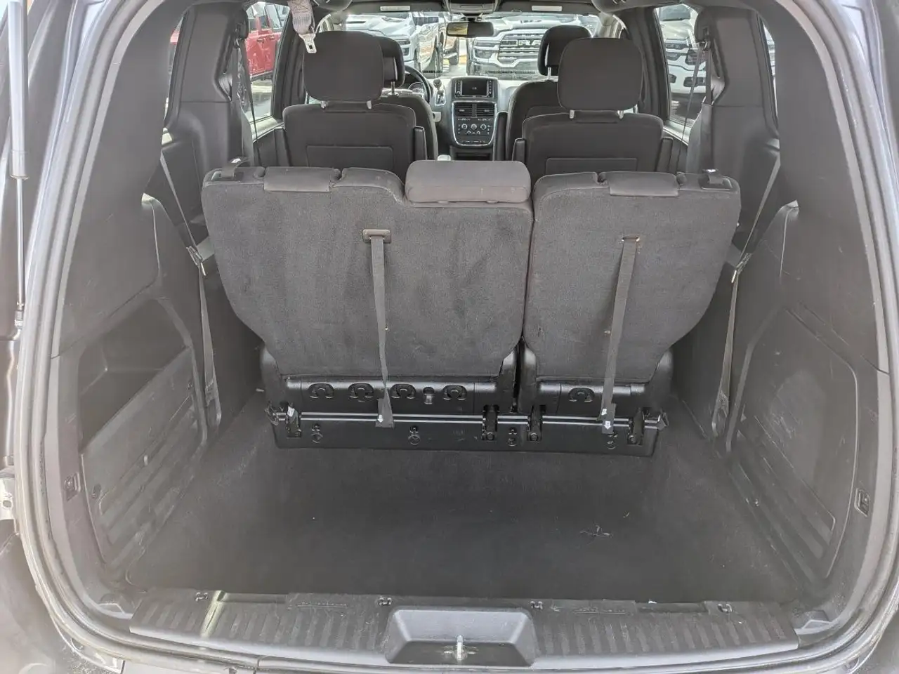 Dodge Grand Caravan снимка Dodge Grand Caravan