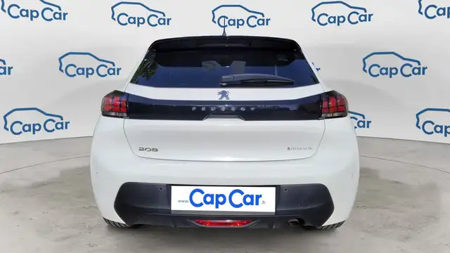 Peugeot 208 view 3