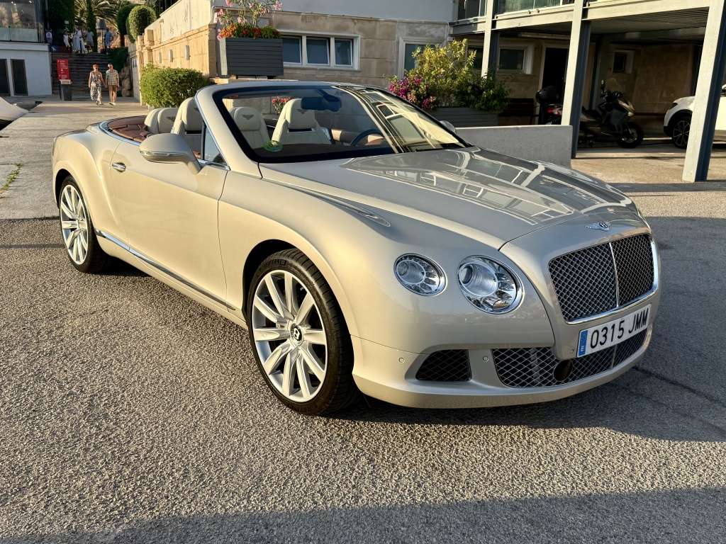 Bentley Continental W12 GT Convertible - foto 1