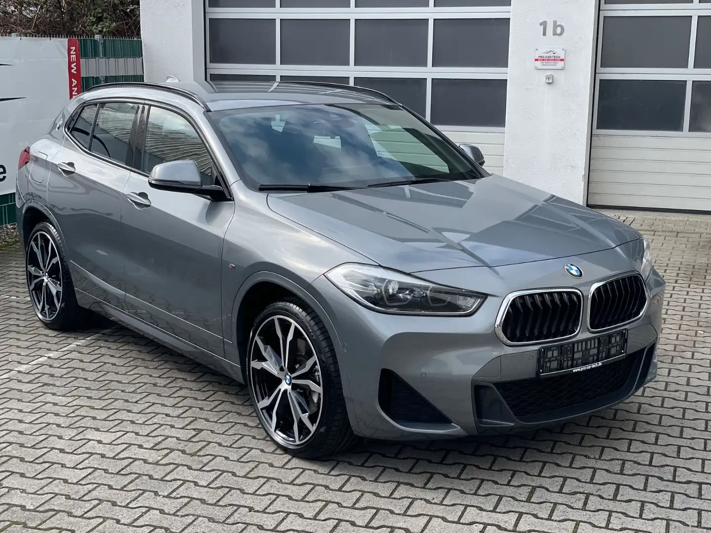 BMW X2 xDrive20d|M Sport |Navi|HiFi|AHK|HUD|20"ALU| Gris - 2