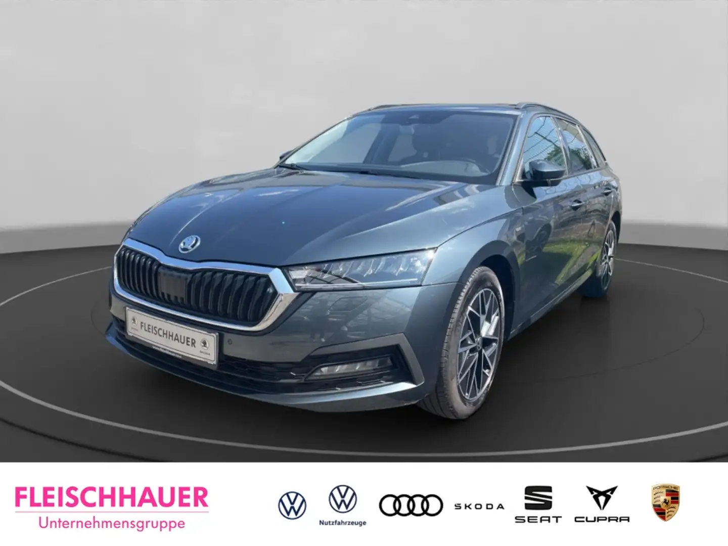Skoda Octavia Combi Clever 2,0 TDI DSG Pano LED Apple CarPlay Grau - 1