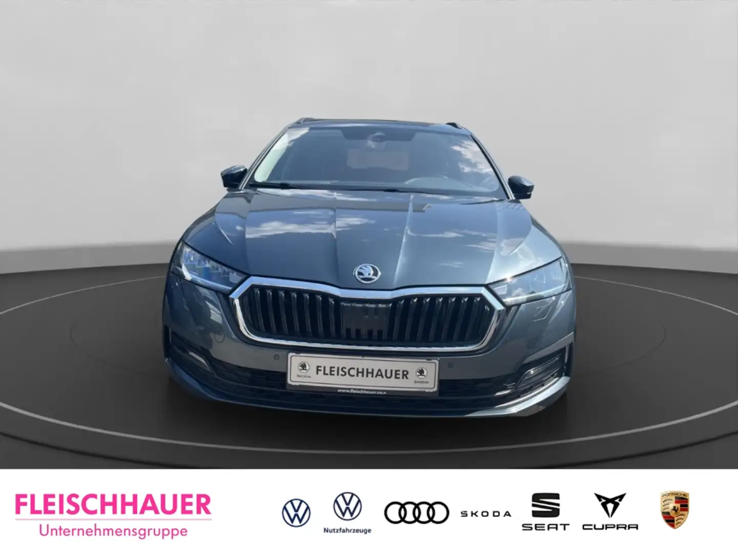 Skoda Octavia Combi Clever 2,0 TDI DSG Pano LED Apple CarPlay Grau - 2