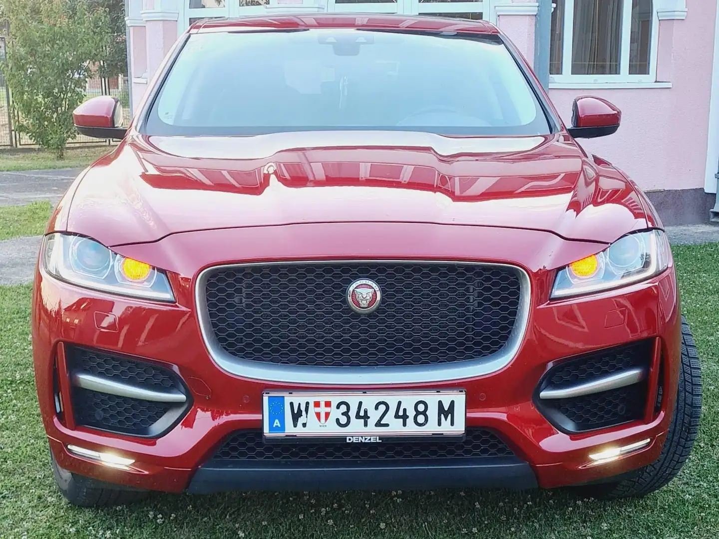 Jaguar F-Pace F-Pace 20d AWD R-Sport Aut. R-Sport Rot - 2