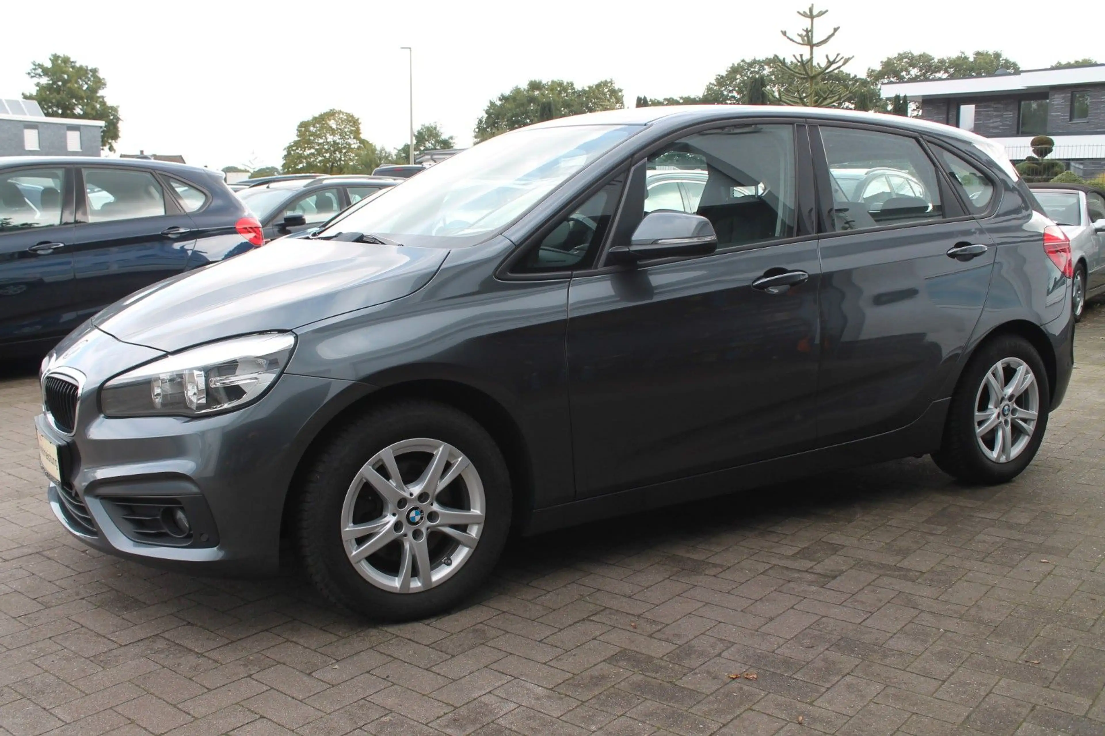 BMW 218 d  Active Tourer  *TÜV-NEU* — photo 3
