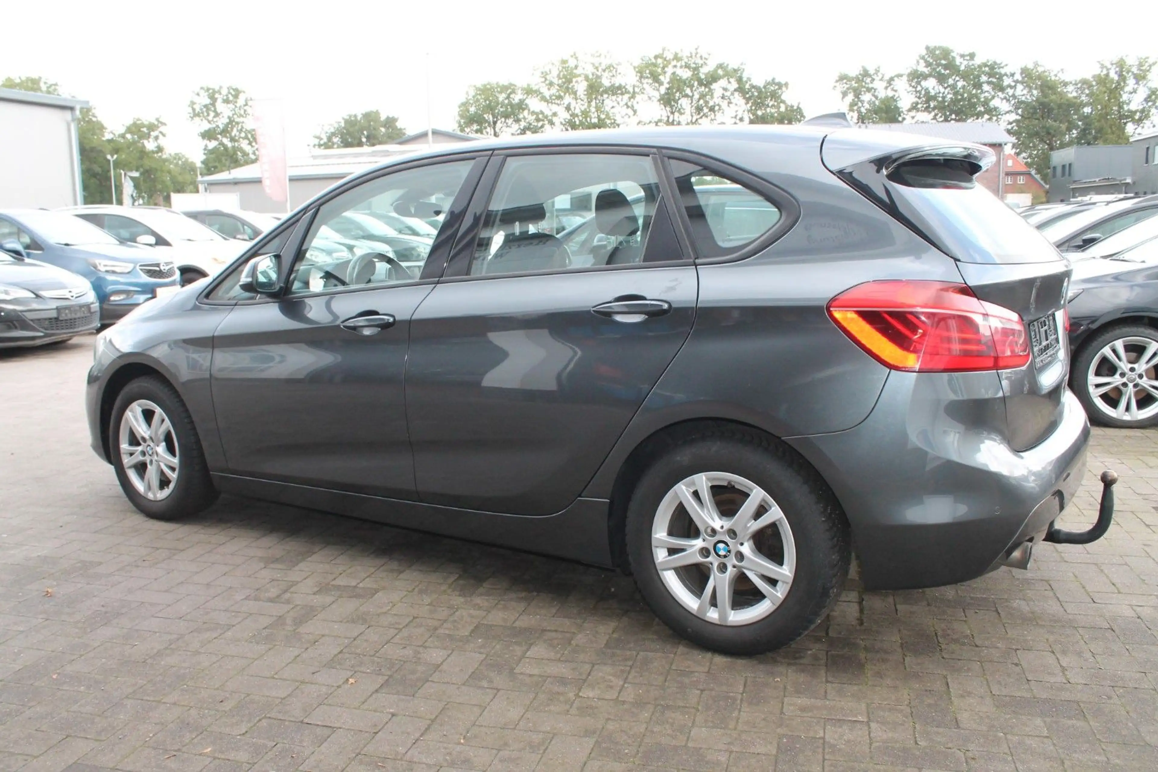 BMW 218 d  Active Tourer  *TÜV-NEU* — photo 4