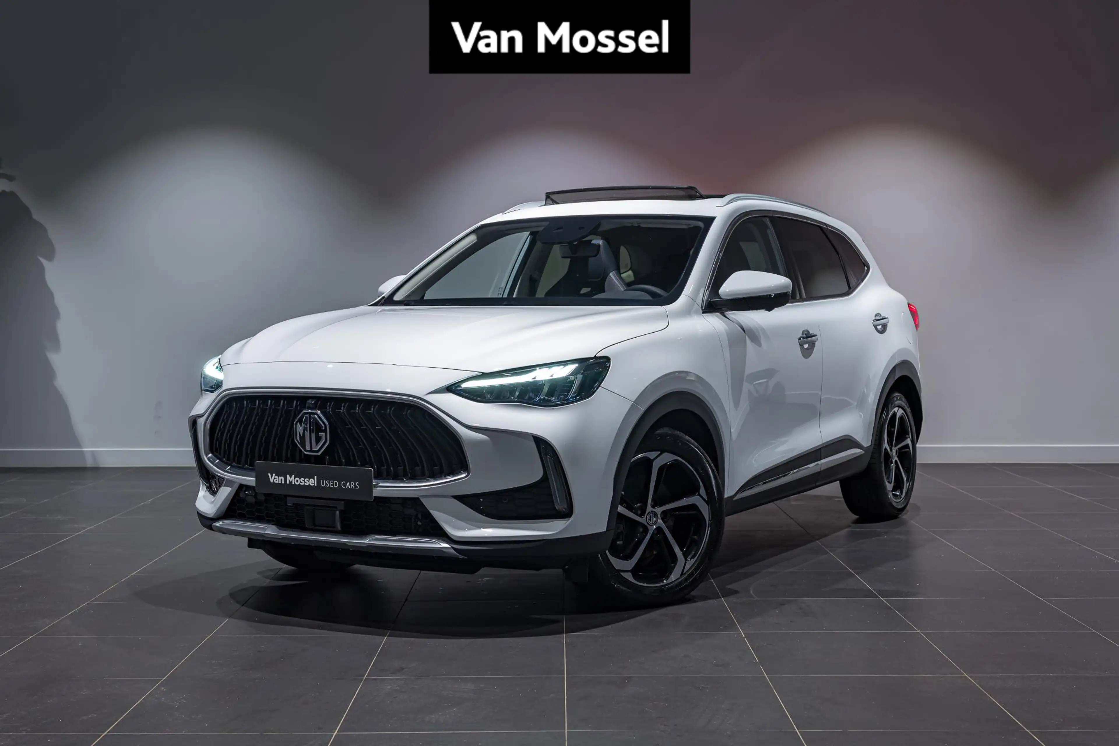 MG EHS 1.5T Luxury Plug-In Panodak | Camera | Carplay | Z