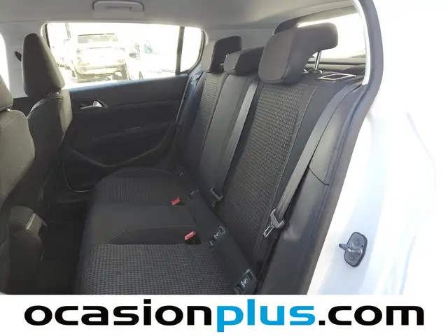Peugeot 308 view 9