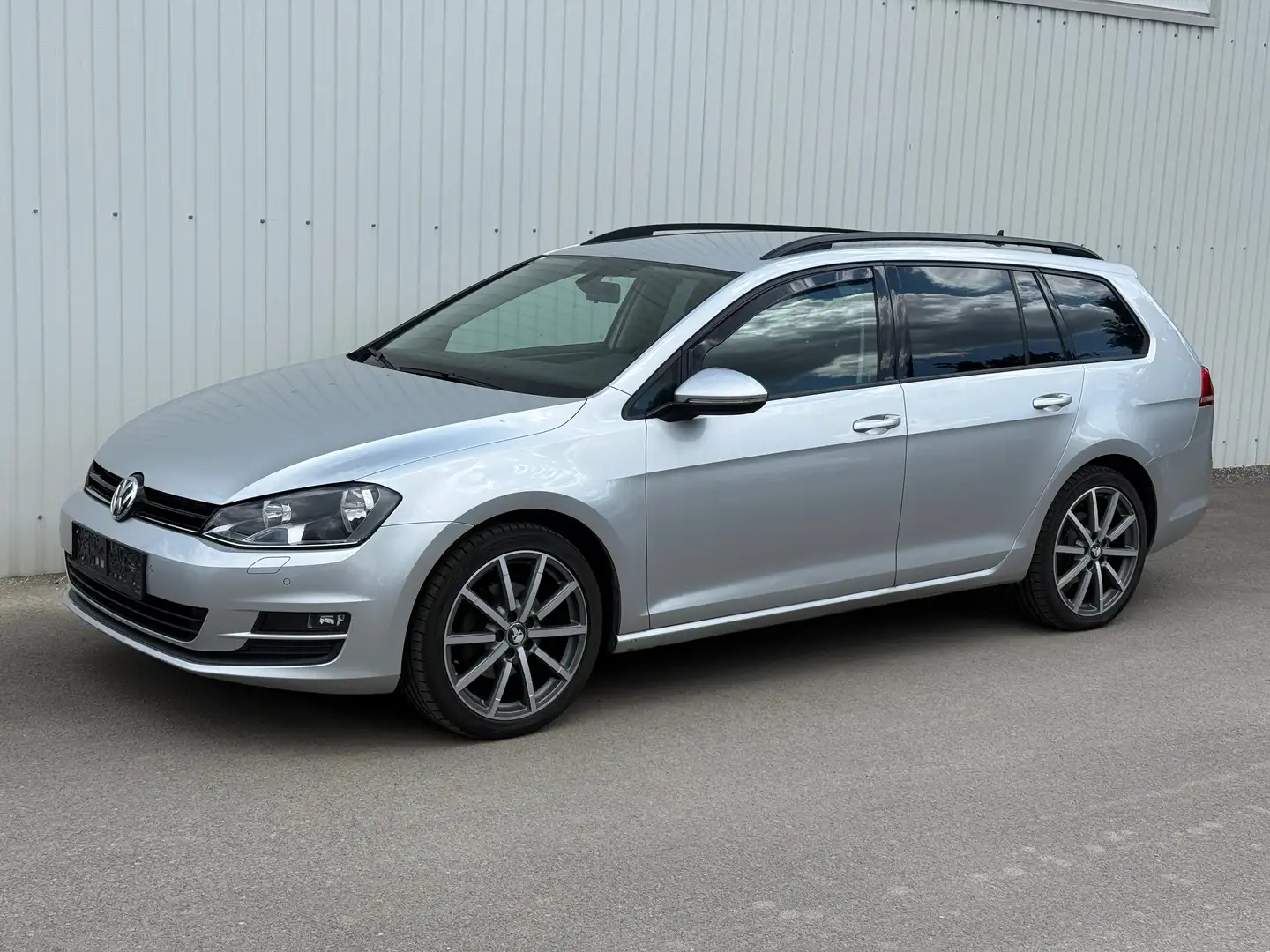 Volkswagen Golf Variant Trendline BMT 4Motion*PDC*Sitzhzg* Grau - 1