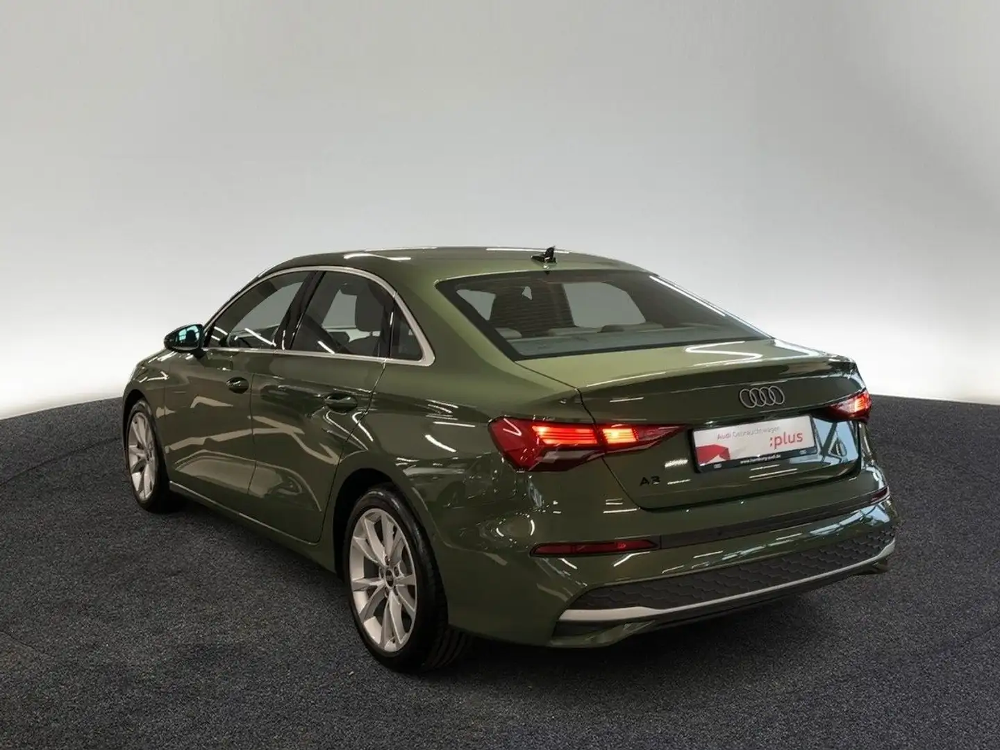 Audi A3 30 TFSI S tronic NAVI/KAMERA/LED Grün - 2