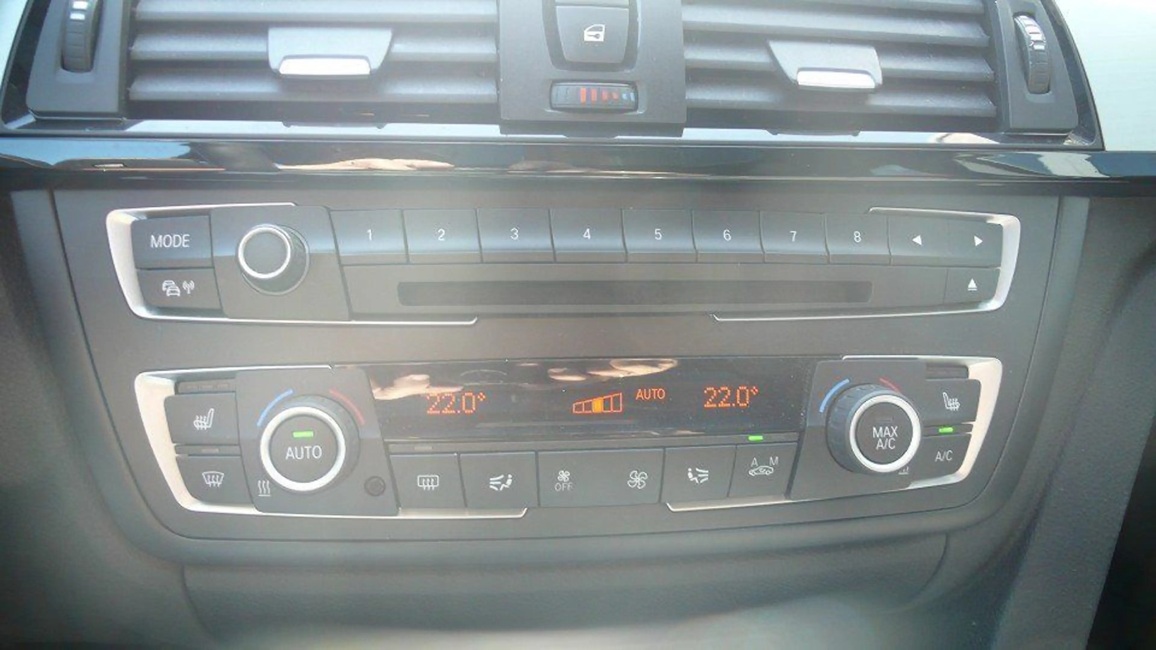 BMW 328 i xDrive M-Sport u. Technik Paket Navi 328 i — photo 14