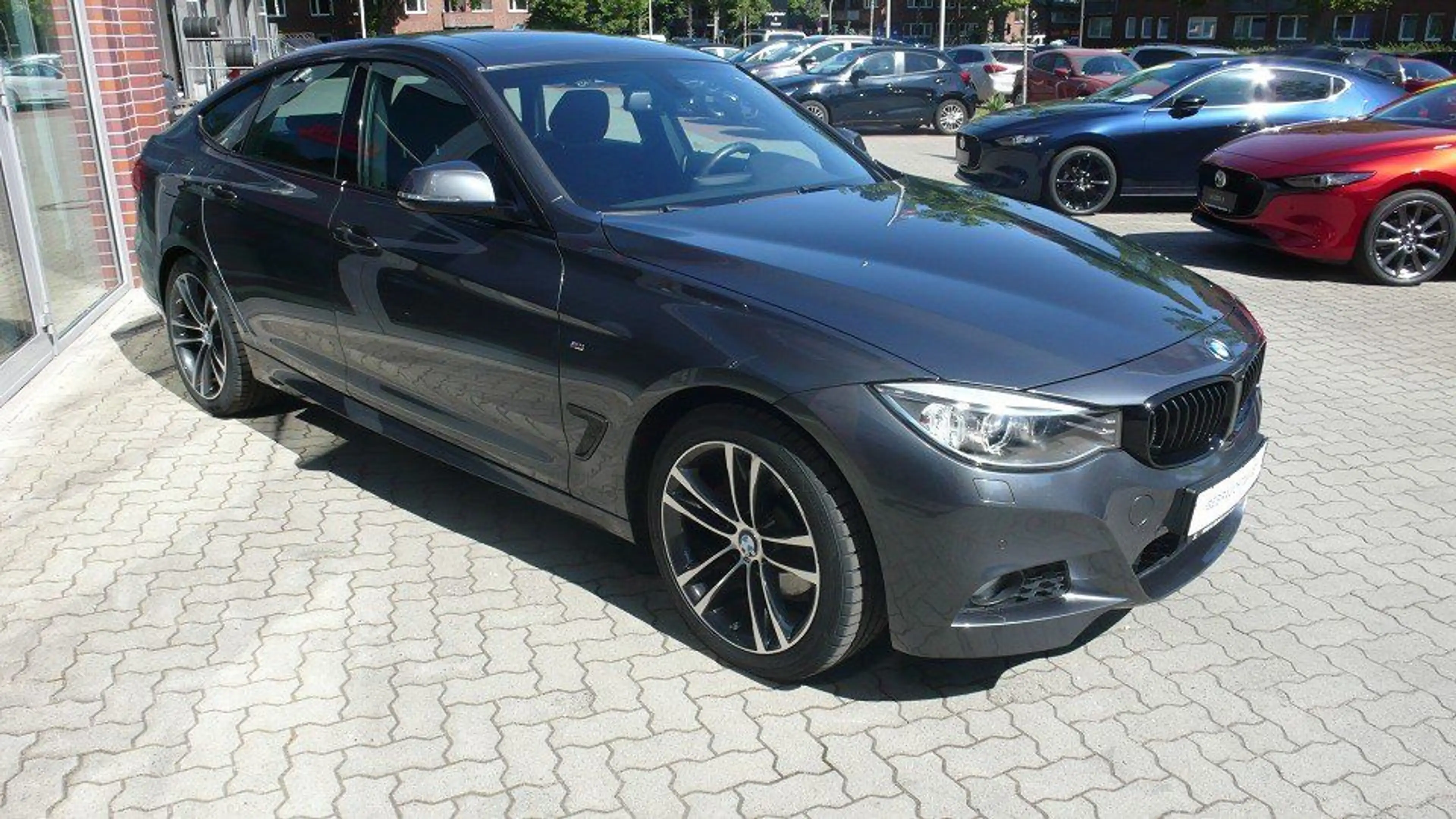 BMW 328 i xDrive M-Sport u. Technik Paket Navi 328 i — photo 3