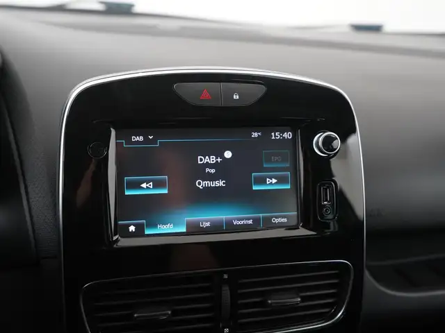 Renault Clio view 14