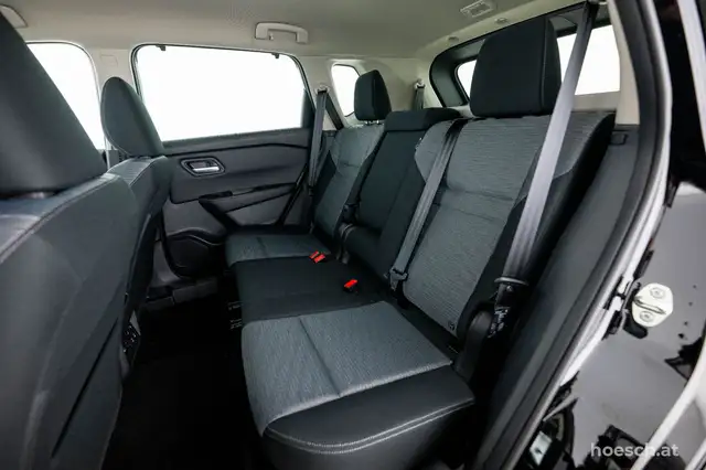 Nissan X-Trail view 7
