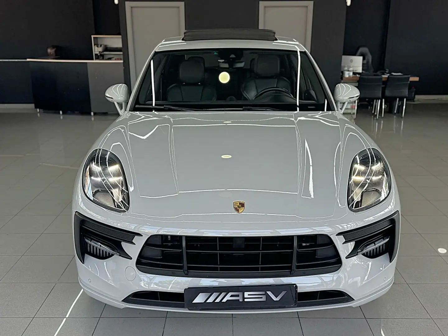 Porsche Macan GTS Aut. Grijs - 2