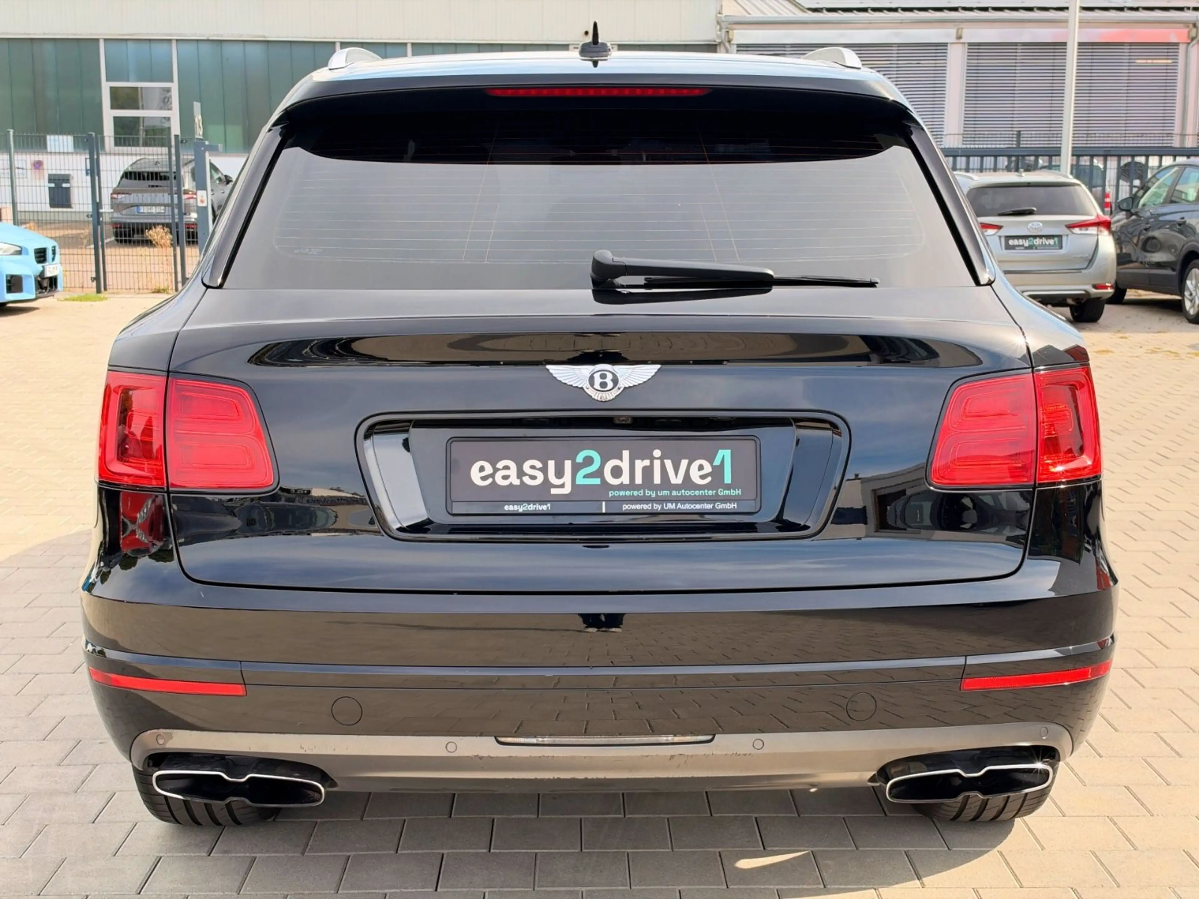 Bentley Bentayga 4.0 V8 4WD/SOFT-CLOSE/HUD/ACC/PANO/360° — photo 5