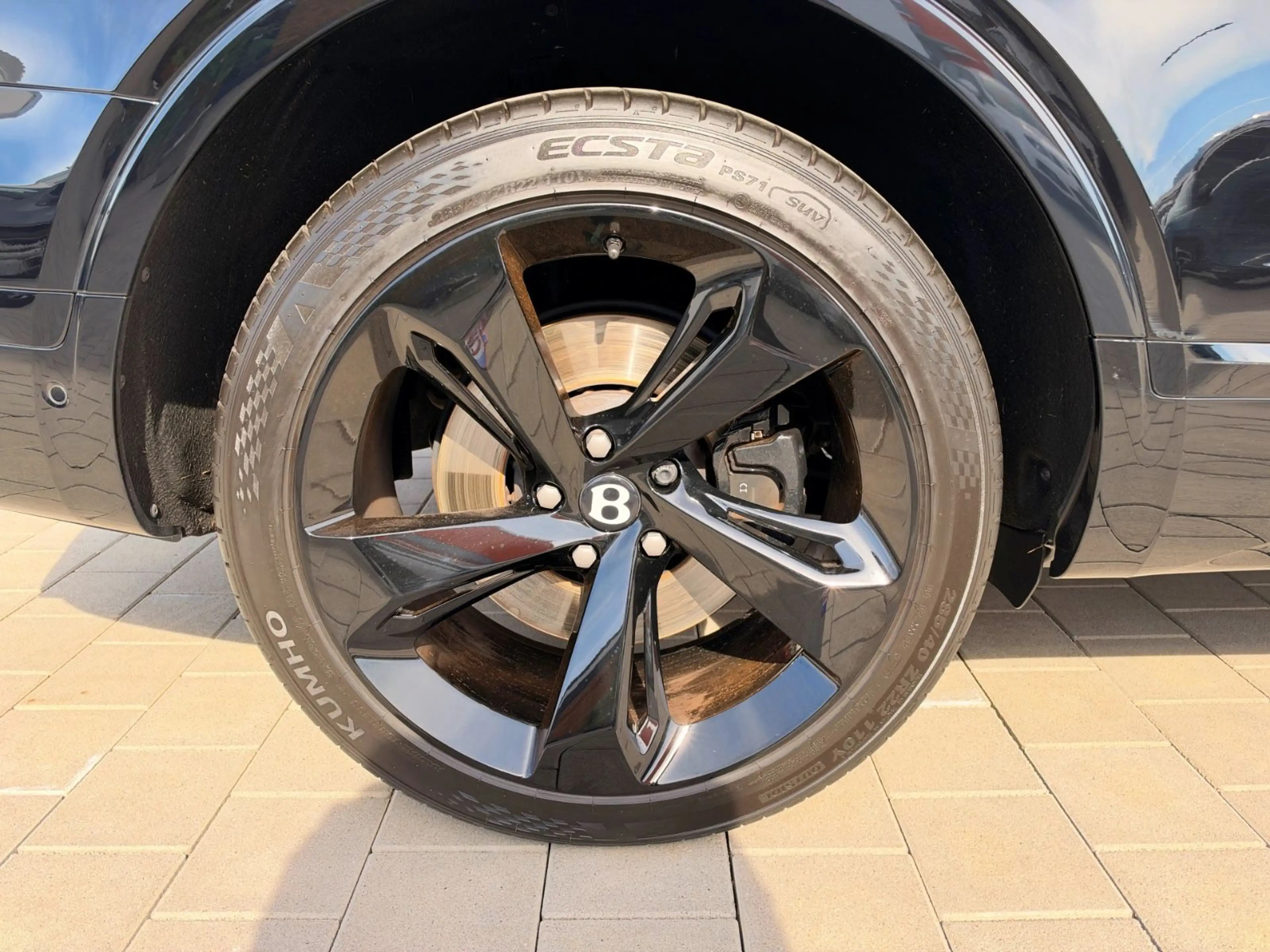 Bentley Bentayga 4.0 V8 4WD/SOFT-CLOSE/HUD/ACC/PANO/360° — photo 7