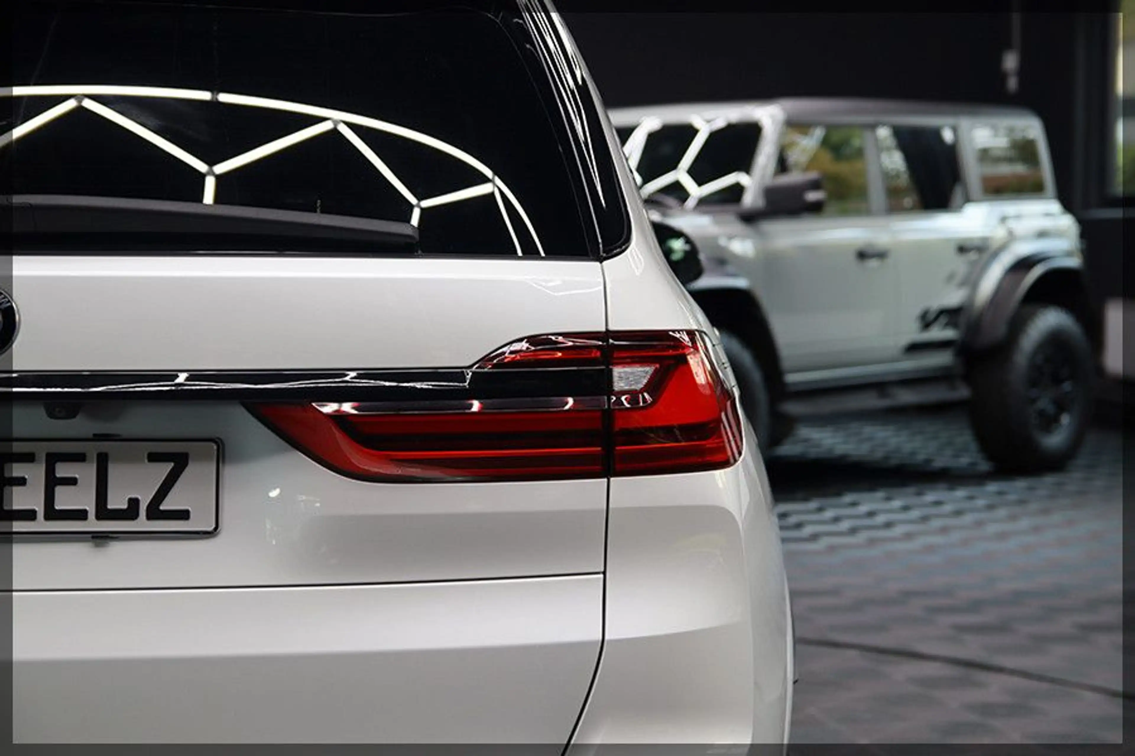 Alpina XB7 4.4 PANO / CAM / TV / PDC / NAVI / HUD — photo 10