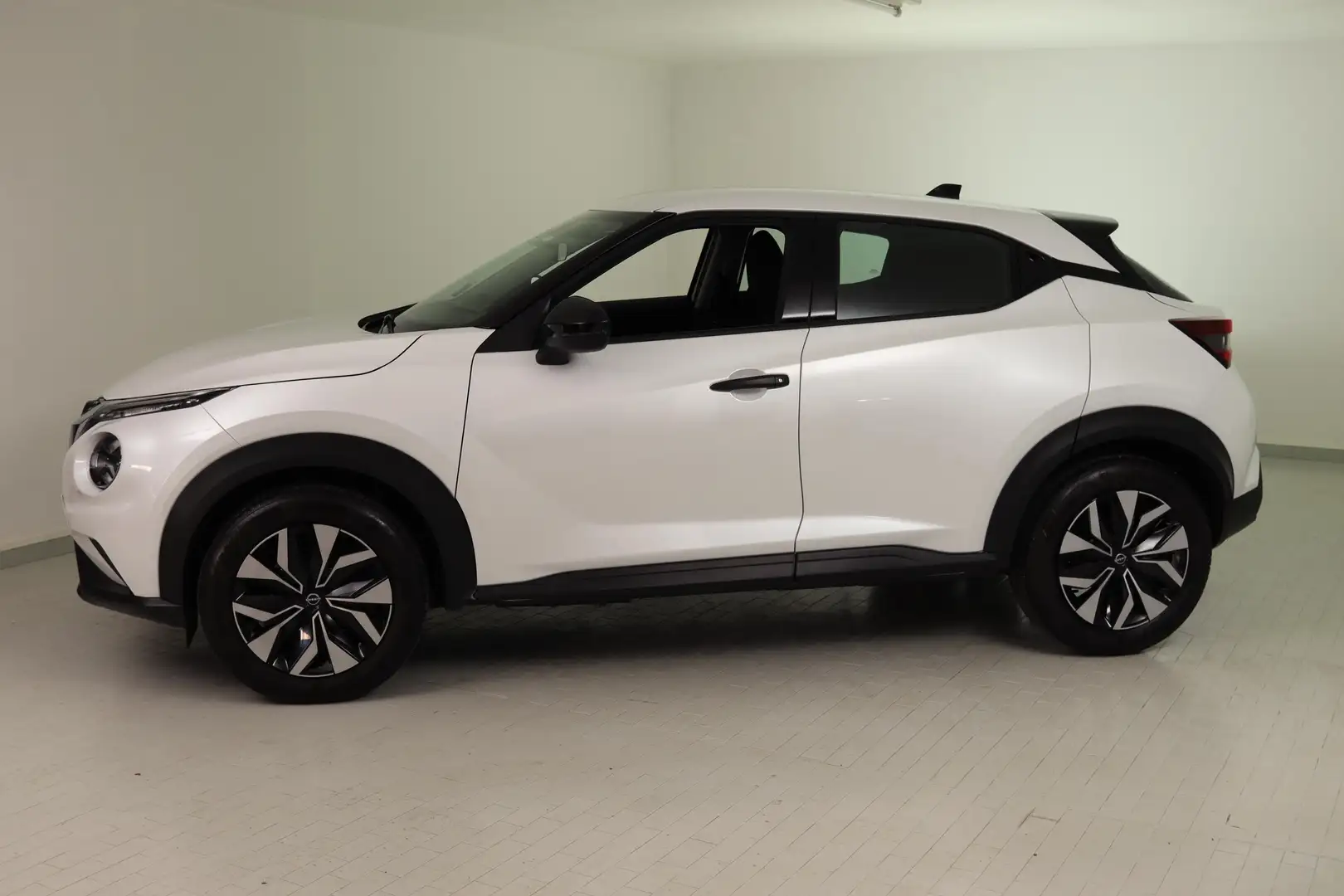 Nissan Juke 1.0 dig-t Acenta 114cv NUOVA Bianco - 2