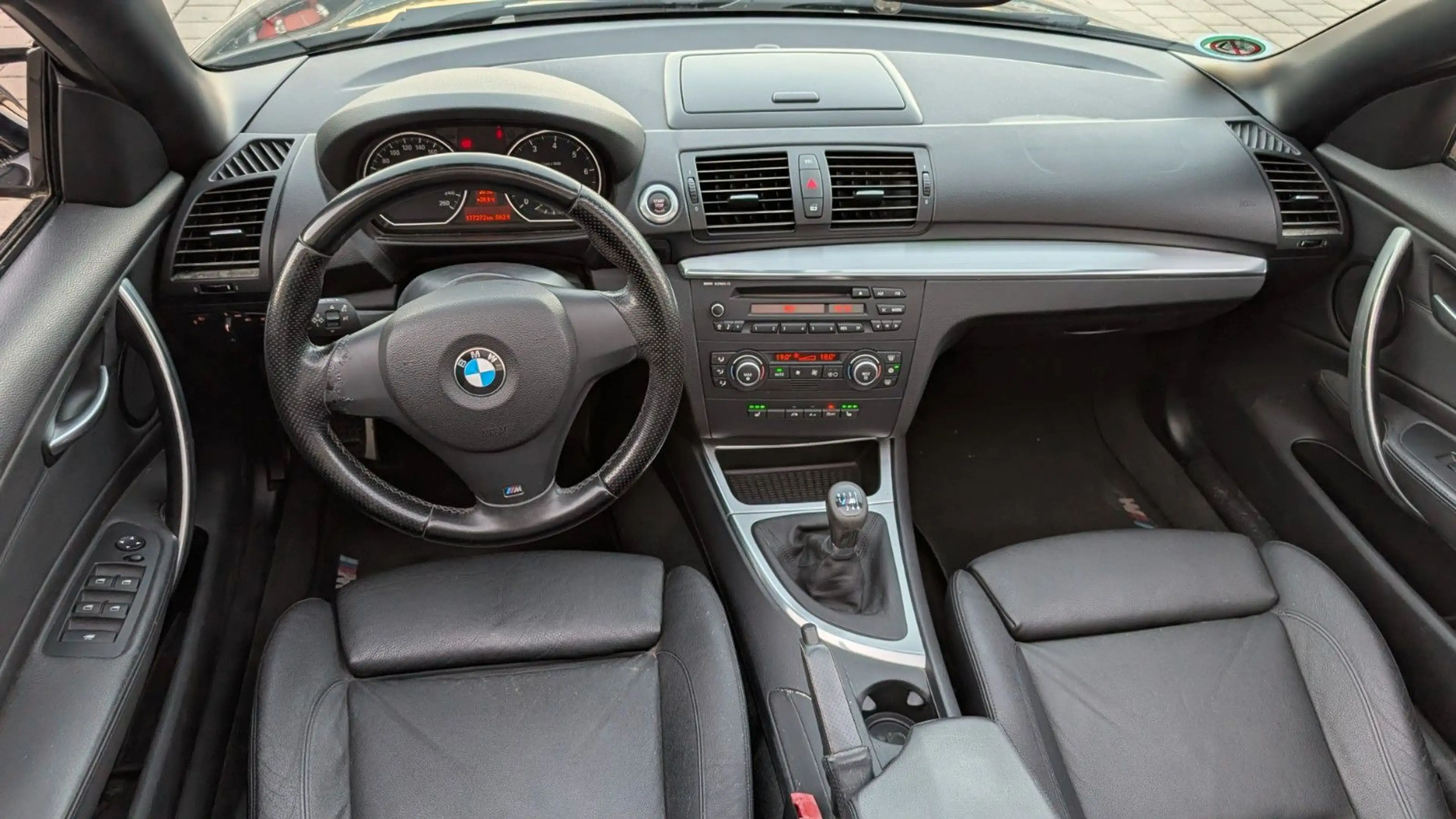 BMW 120 i Cabrio M-Paket Leder Sportsitze Klimaaut. — photo 5