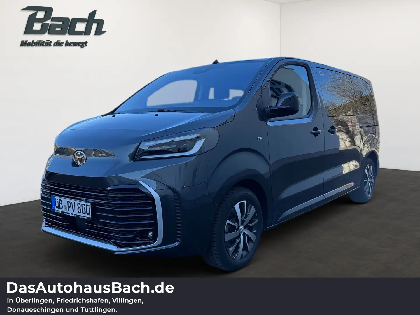 Toyota Proace Verso 2.0L D. 144 PS Team D  L1  6 MT Grau - 1