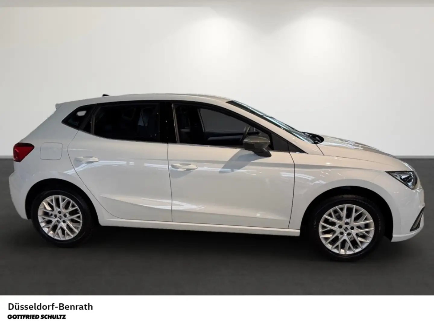 SEAT Ibiza Xcellence 1.0 TSI DSG Voll-LED Navi Einparkhilfe R Weiß - 2