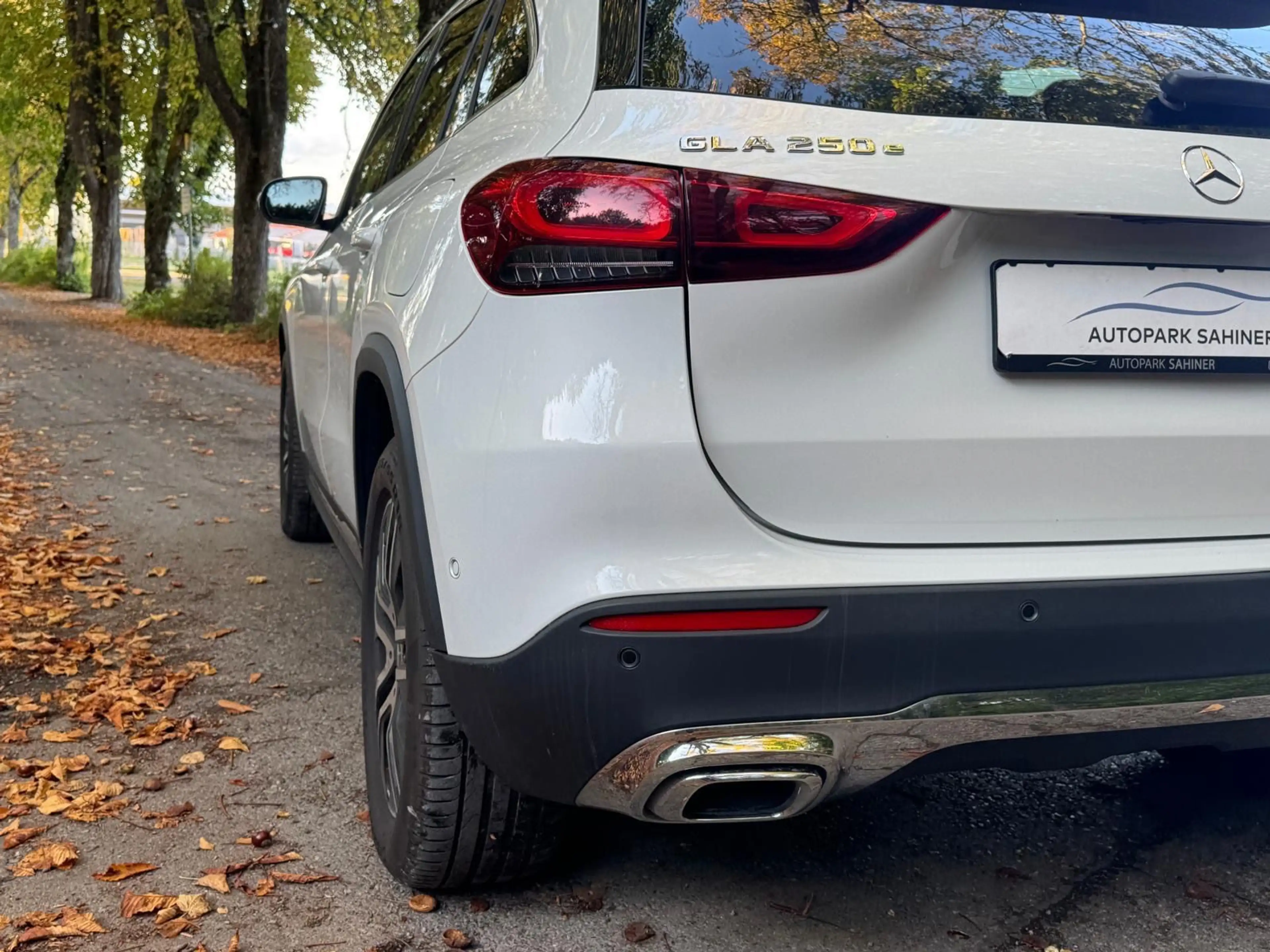 Mercedes-Benz GLA 250 e*WIDE*KAM*TEMP* — photo 9