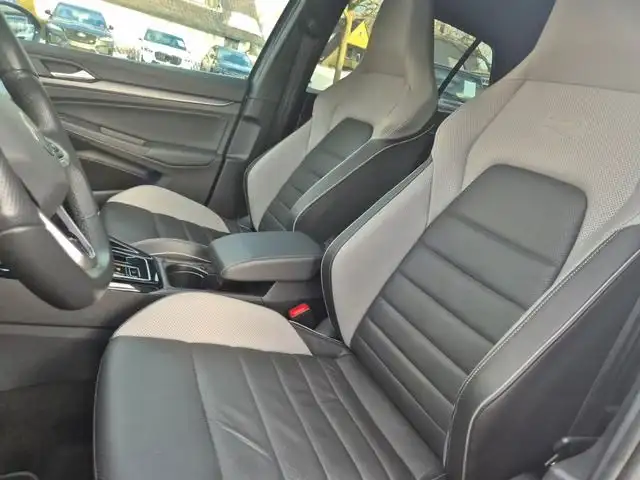 Volkswagen Golf view 10