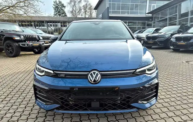 Volkswagen Golf view 2