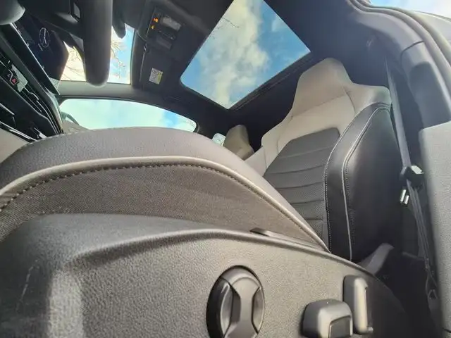 Volkswagen Golf view 13