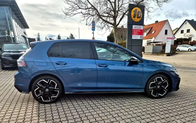 Volkswagen Golf view 5