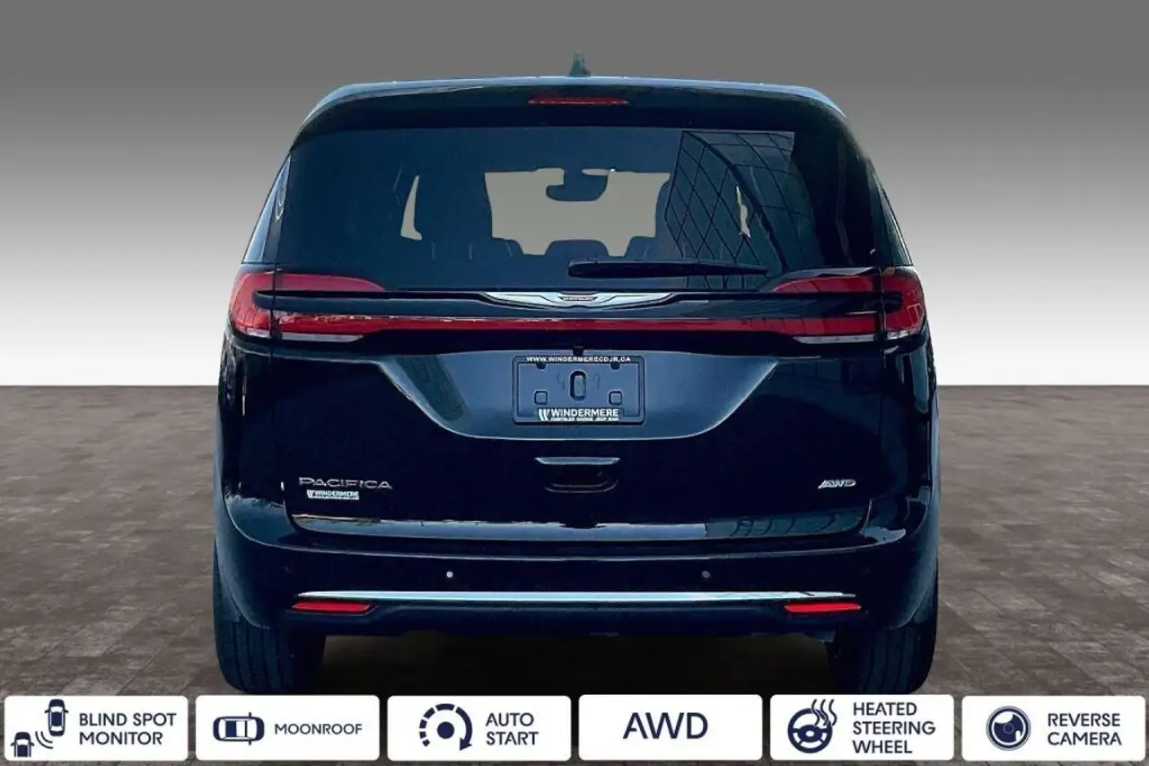 Chrysler Pacifica снимка Chrysler Pacifica