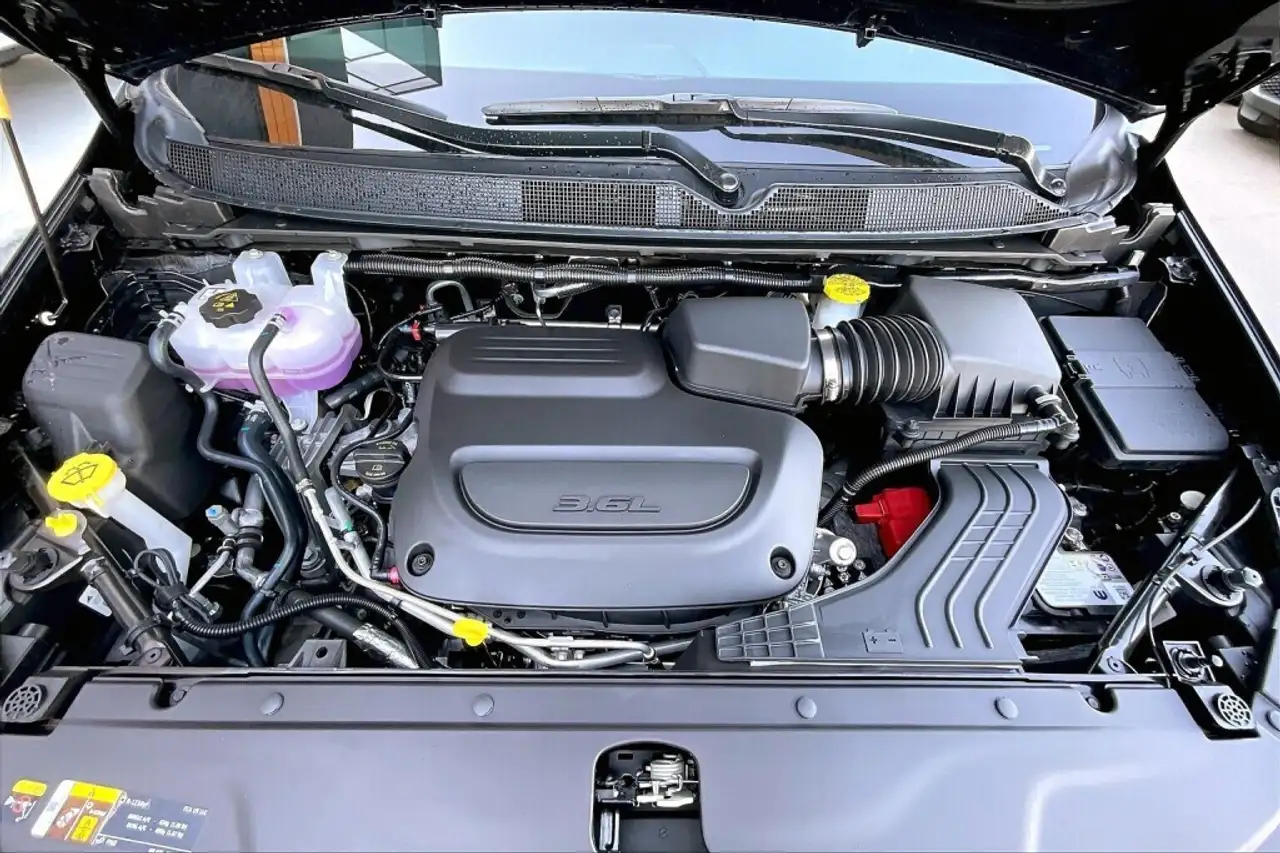 Chrysler Pacifica снимка Chrysler Pacifica