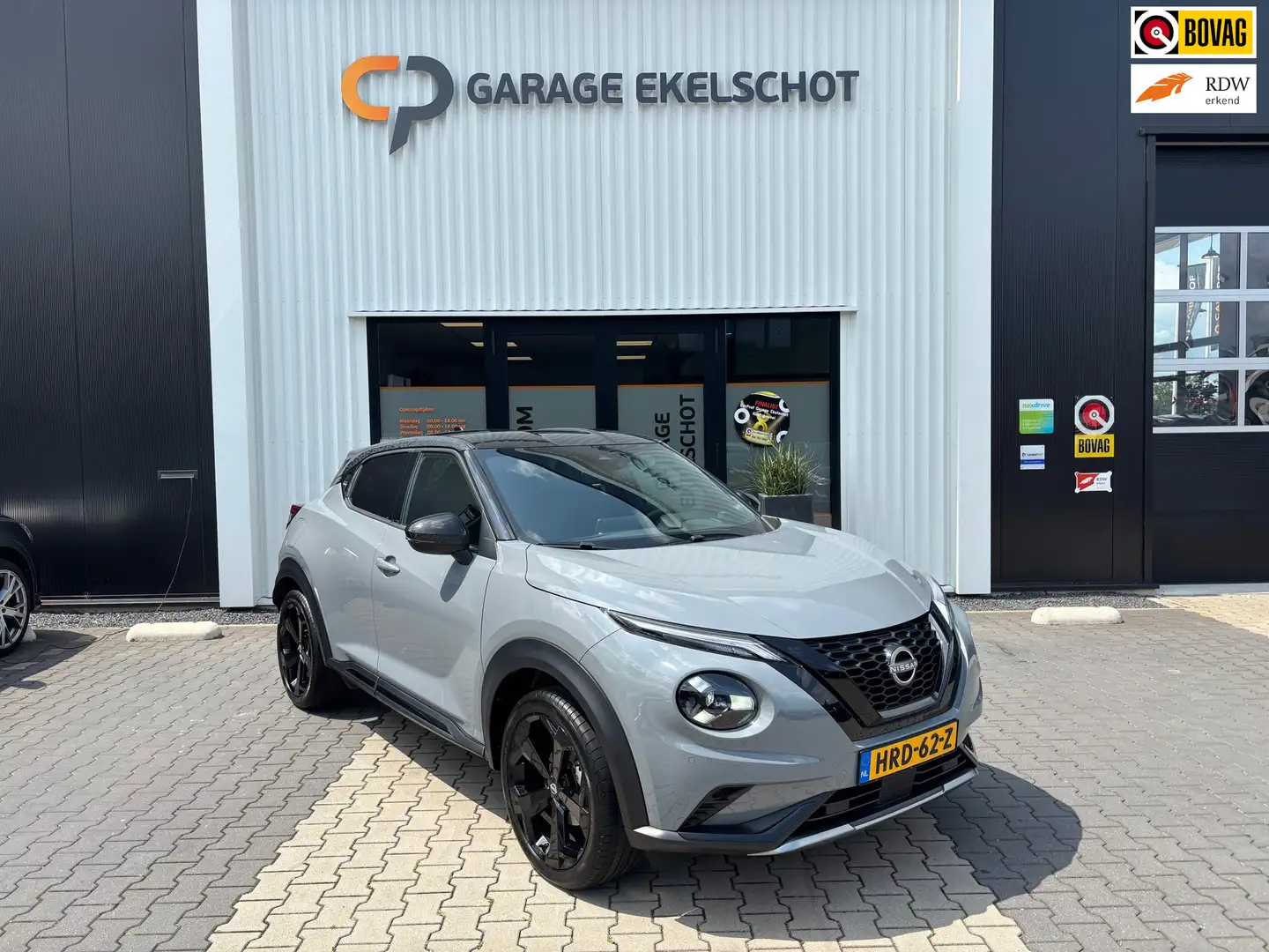 Nissan Juke 1.0 DIG-T N-Design Kiiro Grijs - 1