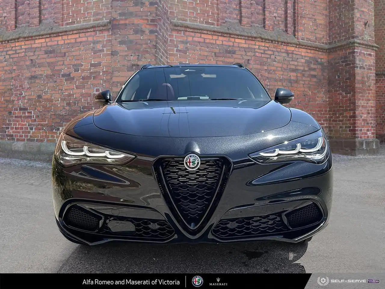 Alfa Romeo Stelvio снимка Alfa Romeo Stelvio