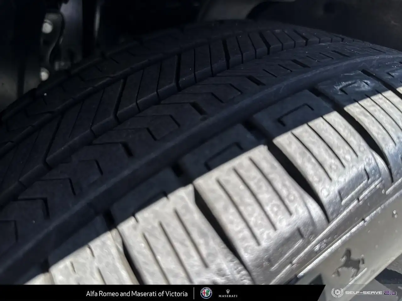 Alfa Romeo Stelvio снимка Alfa Romeo Stelvio