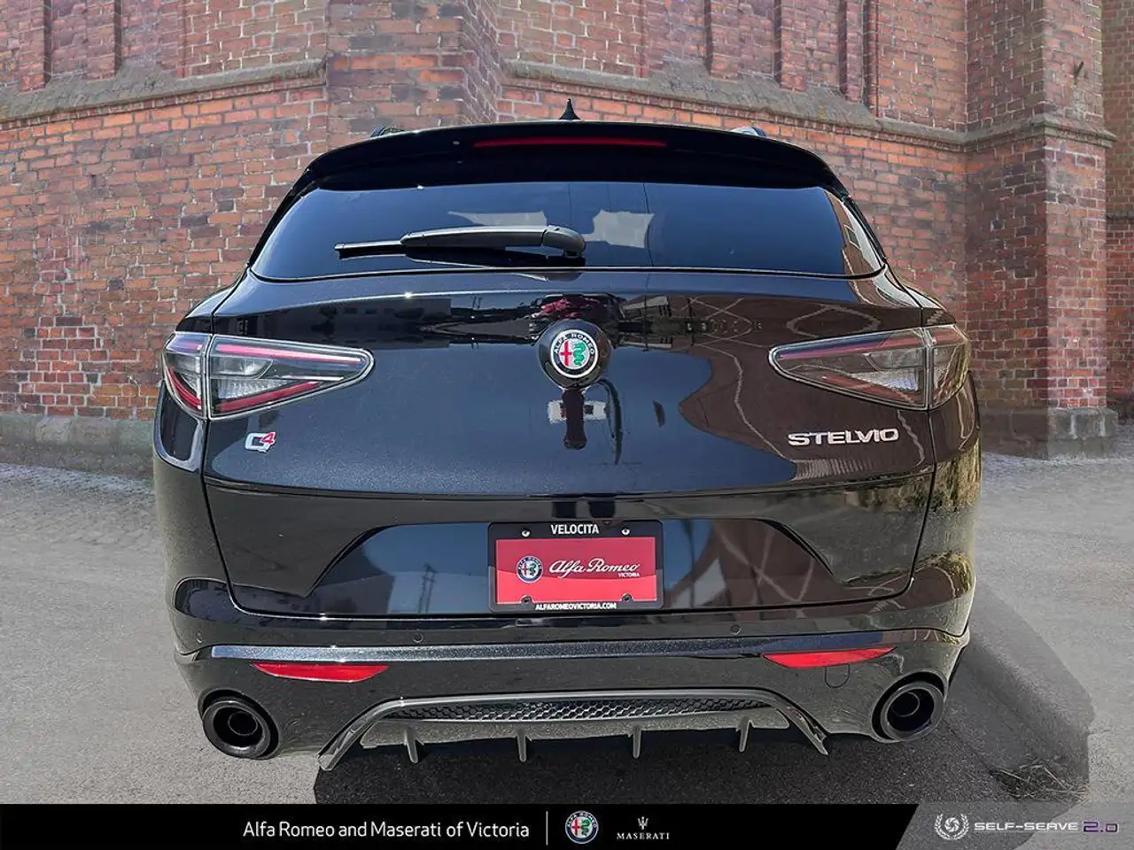 Alfa Romeo Stelvio снимка Alfa Romeo Stelvio